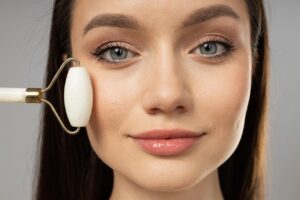Hydrating collagen moisturizer for soft radiant facial skin